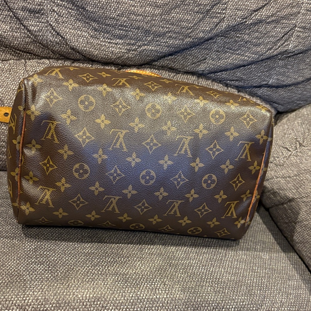 Louis Vuitton Speedy 30 Monogram Canvas  Bag - Picture 7 of 16